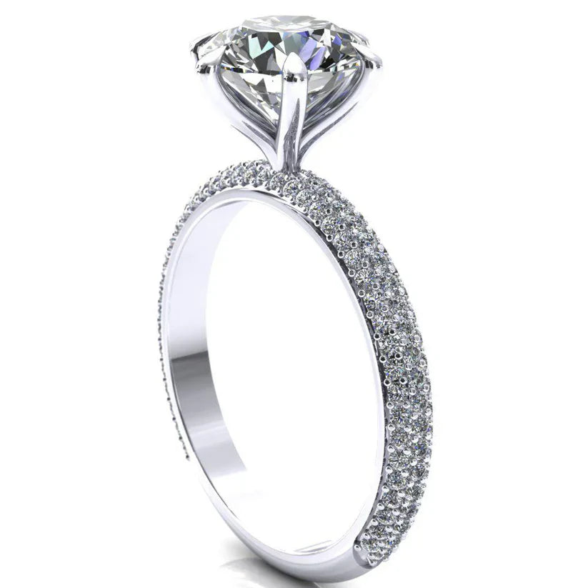 Elegant Six Claws Ring with Sparkling Stone