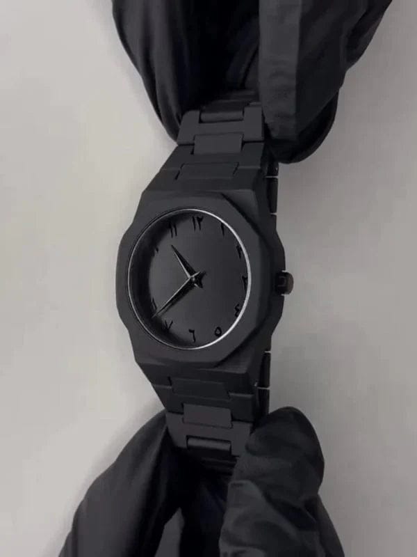 All-Black Quartz Watch Sleek & -Stylish Analog Watch for Mens