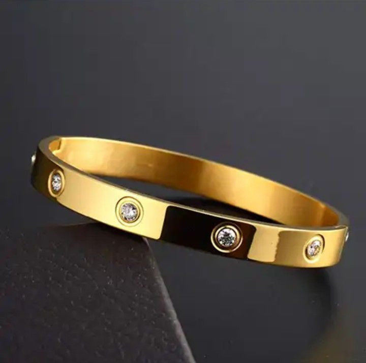 Funky Gemstone Kara Bangle _ 1 PC  Golden Stylish  Accessory .