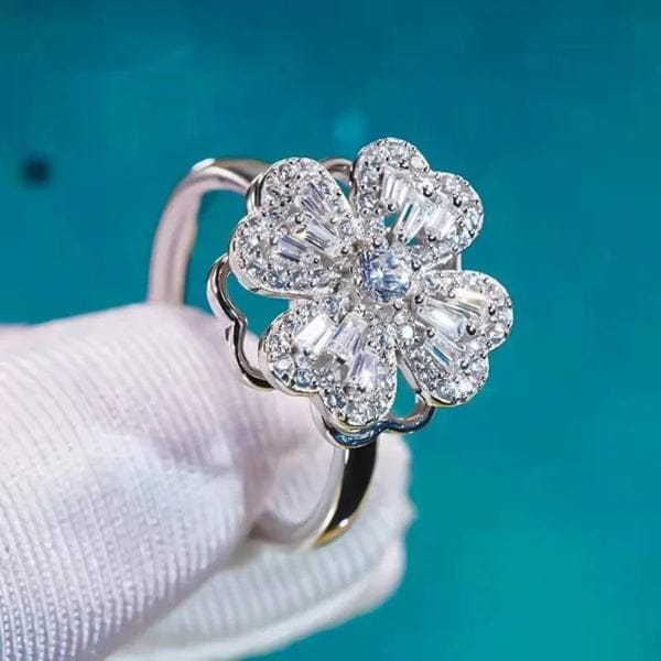 Radiant Four-Leaf Clover Statement Ring with Sparkling Petal Design